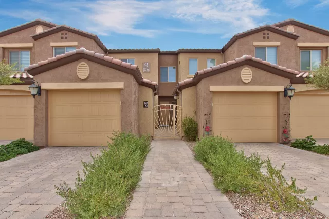 MLS: 6099509 Condo For Sale