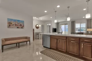 Photo #5: 6099509 Listing