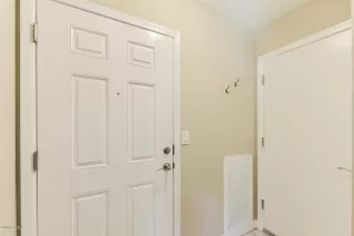 Photo #2: 6099875 Listing 