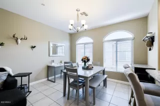 Photo #6: 6099875 Listing 