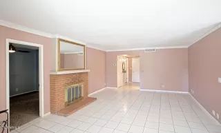 Photo #2: 6100318 Listing