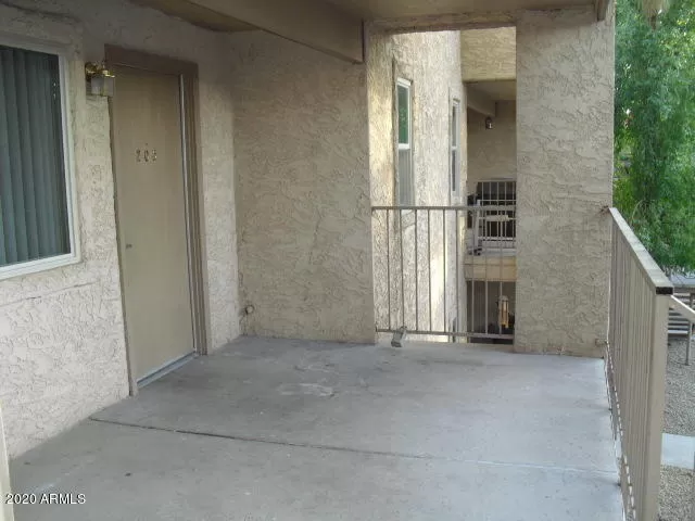MLS: 6100328 Condo For Sale