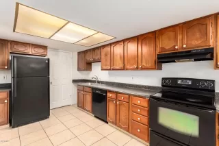 Photo #5: 6100565 Listing 