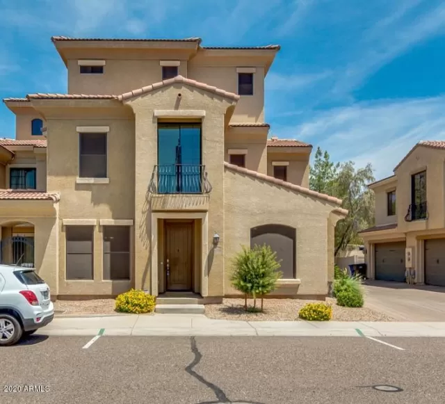 MLS: 6100749 Condo For Sale