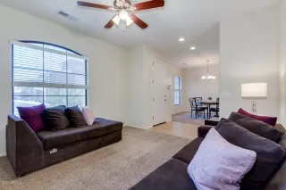 Photo #3: 6100749 Listing