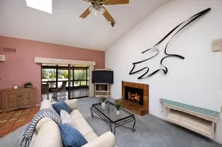 Photo #6: 6100785 Listing