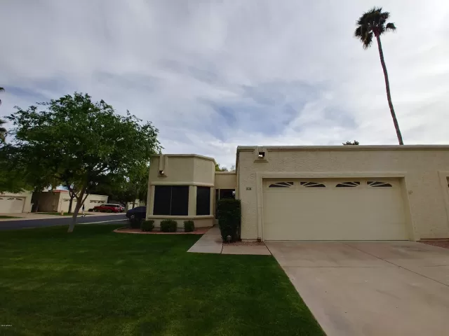 MLS: 6100811 Condo For Sale