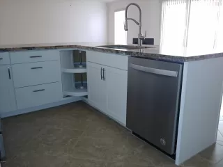 Photo #5: 6100811 Listing