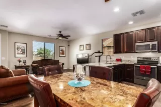 Photo #6: 6100818 Listing