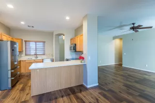 Photo #6: 6100855 Listing