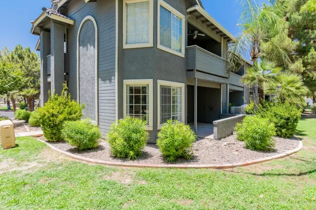 MLS: 6100976 Condo For Sale