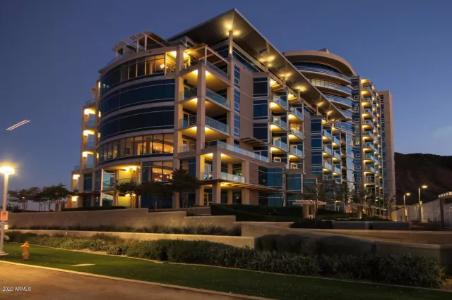 MLS: 6100986 Condo For Sale