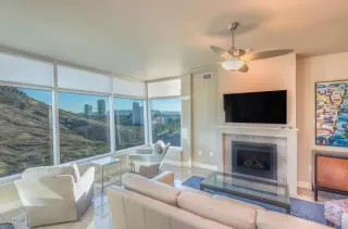 Photo #5: 6100986 Listing