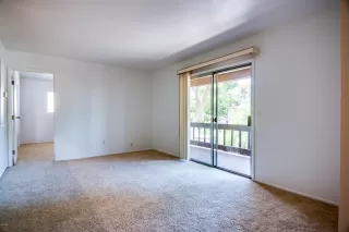 Photo #4: 6101050 Listing