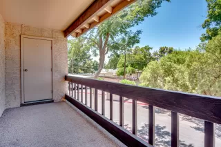 Photo #5: 6101050 Listing