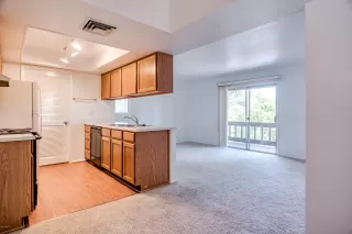 Photo #6: 6101050 Listing