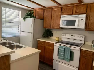 Photo #4: 6101189 Listing