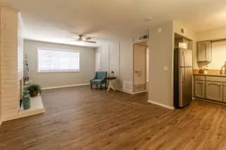 Photo #3: 6101350 Listing