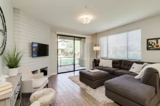 Photo #4: 6101434 Listing