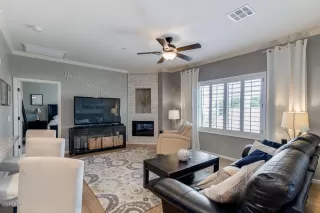 Photo #5: 6101439 Listing