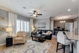 Photo #6: 6101439 Listing