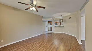 Photo #2: 6101502 Listing