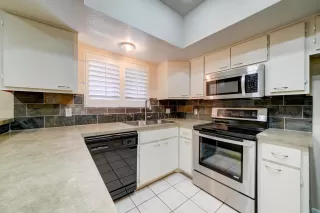 Photo #2: 6101508 Listing 