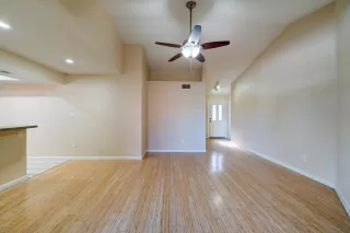 Photo #6: 6101508 Listing 