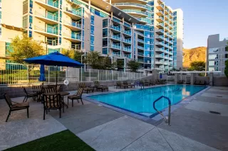 Photo #5: 6101569 Listing 