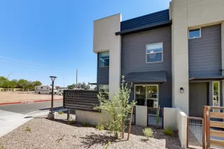 Photo #6: 6101604 Listing