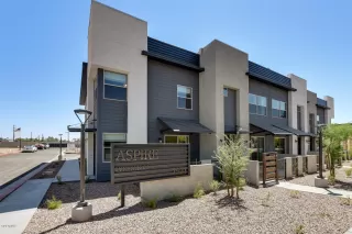 Photo #2: 6101620 Listing 