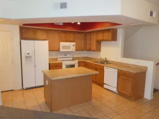 Photo #3: 6101640 Listing