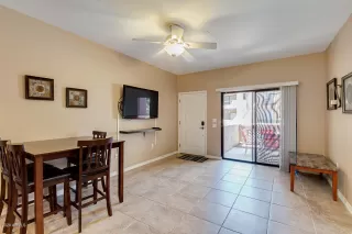 Photo #6: 6101791 Listing