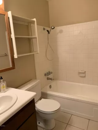 Photo #4: 6101845 Listing