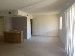 Photo #5: 6101914 Listing 