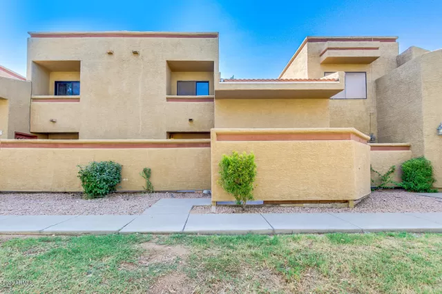 MLS: 6101964 Condo For Sale