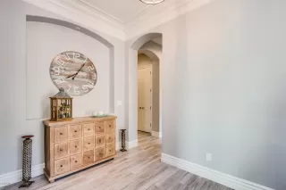 Photo #2: 6102037 Listing 