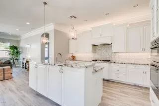 Photo #6: 6102037 Listing 