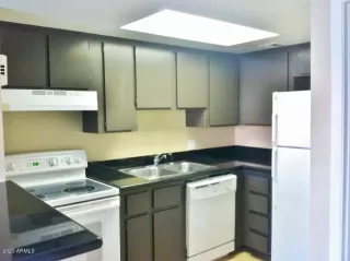 Photo #3: 6102072 Listing