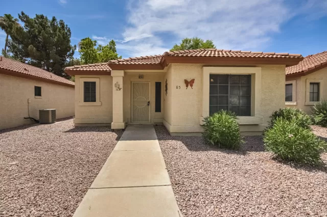 MLS: 6102096 Condo For Sale