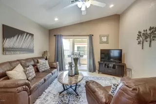 Photo #4: 6102096 Listing