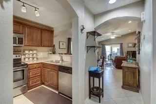 Photo #6: 6102096 Listing