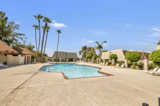 Photo #1: 6102145 Listing