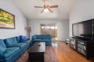 Photo #5: 6102747 Listing