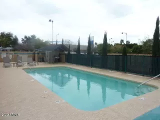 Photo #2: 6103065 Listing