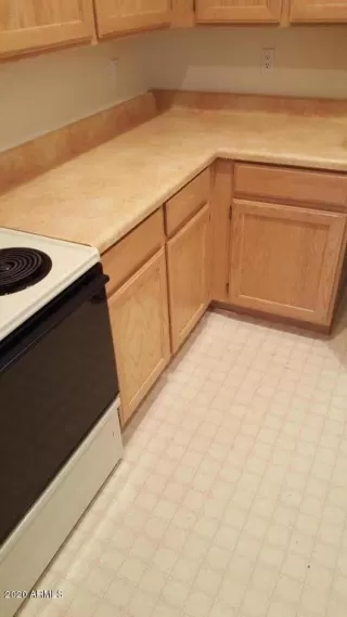 Photo #5: 6103065 Listing