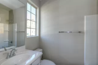 Photo #3: 6103163 Listing