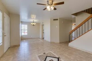 Photo #5: 6103191 Listing