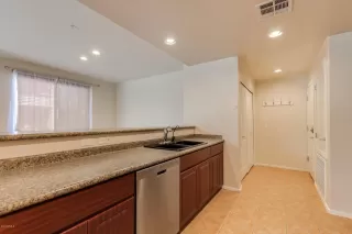 Photo #1: 6103196 Listing