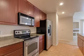 Photo #2: 6103196 Listing